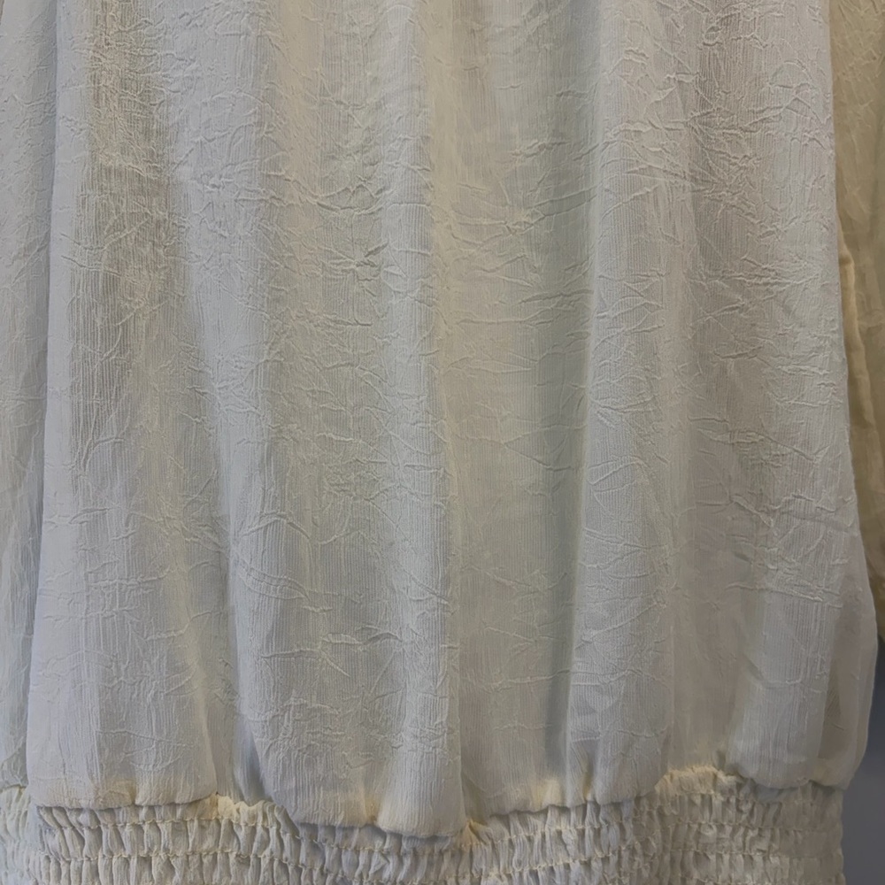 Forever 21 Cream Blouse - Picture 5 of 6